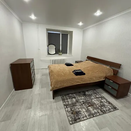 Уютные 2Х Комнатные Апартаменты На Юбилейной Uralsk Exterior photo