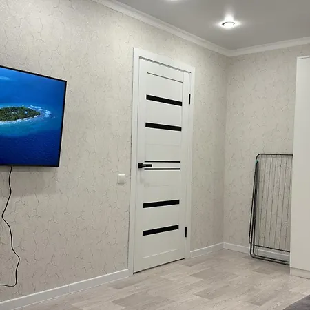 Уютные 2Х Комнатные Апартаменты На Юбилейной Uralsk Exterior photo