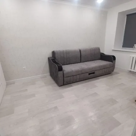 Уютные 2Х Комнатные Апартаменты На Юбилейной Uralsk Exterior photo